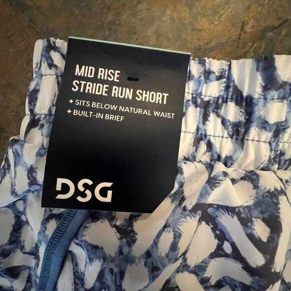 DSG Girl's Mid Rise Stride Run‎ Shorts, Large, Blue & White Pattern - Picture 5 of 9